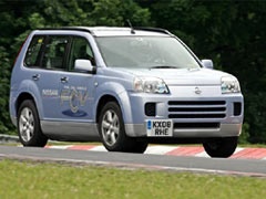 Nissan X-Trail FCV - jedinstven rekord na Nurburgringu