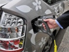 EDF Energy i Toyota - probna vožnja vozila sa utičnicom za struju