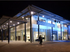 Otvoren Centar komercijalnih vozila Mercedes-Benz Beograd