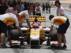 F1 VN Bahreina - Masa bolida na startu