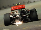 F1 VN Singapura - Hamiltonu pol pozicija, Barichello u zid