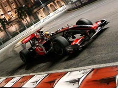 F1 VN Singapura - Hamilton pobedio, Button sve bliži tituli