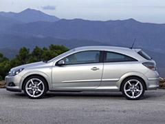 Bogato opremljena  Opel Astra GTC za samo 11.990 eura