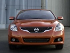 Video: Nissan Altima Coupe 2010