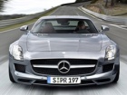 Video: Mercedes-Benz SLS AMG na stazi