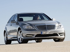 Mercedes u Kini - prodaja u novembru porasla za 224 %