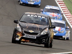 Portugalaski student uvrstio svog Spark-a u trku u Brands Hatch-u