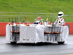 Najbži nameštaj na svetu: Sto koji juri 180 km/h