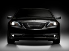Sebring je mrtav, živeo Chrysler 200!