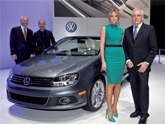 Los Angeles Auto Show - Heidi Klum i VW Eos 2011