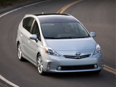 Video: Toyota Prius V –Hibridni MPV u pokretu
