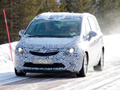 Nova Opel Zafira - špijunske fotografije