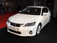 Lexus na sajmu automobila u Beogradu + VIDEO