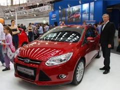 Selektor Fudbalskog Saveza Srbije na štandovima Grand Motorsa