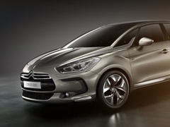 Citroen DS5 otkriva svoje tajne direktno na Facebook-u