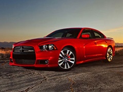 Video: Dodge Charger SRT8