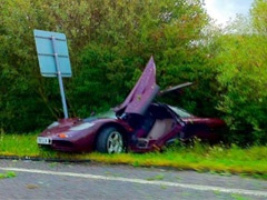Rowan Atkinson slupao McLaren F1!