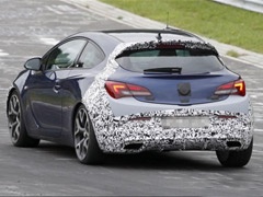 Opel Astra OPC: špijunske fotografije