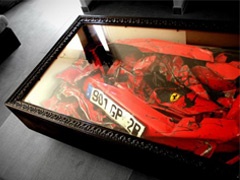 Šta uraditi sa uništenim Ferrarijem? Napravite sto