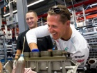 Schumacher i Rosberg sklopili AMG motor + FOTO