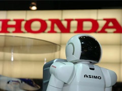 Hondin robot ASIMO stiže u Srbiju