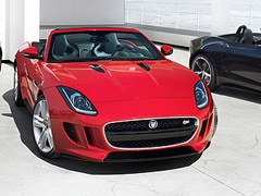 Jaguar F-Type na prvim fotografijama bez maske