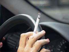 Istraživanje - Pušenje je štetno za putnike u automobilu
