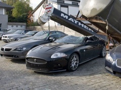 Neeeee! Kran pao na Jaguar XKR-S (FOTO)