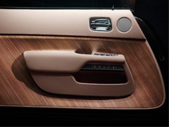 Rolls-Royce Wraith: Prve fotografije enterijera