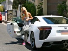 Koliko košta Lexus LFA? Paris Hilton ga plaća 5.600 dolara mesečno