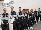 Sajam automobila u Beogradu - Igrači FK Partizan na štandu Renaulta