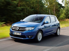 Dacia Sandero 0.9 TCe može da povuče isto koliko i BMW 760Li
