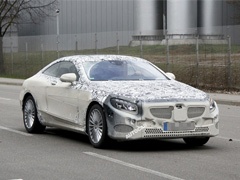 Video: Mercedes-Benz S-Class Coupe na stazi Nordschleife