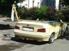 Policija u Nemačkoj zaustavila BMW bazen na točkovima + FOTO