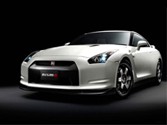 Nissan GT-R Nismo: do stotke za 2 sekunde!