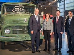 Mercedes-Benz fabrika teretnih vozila u Wörth-u slavi 50-godišnjicu