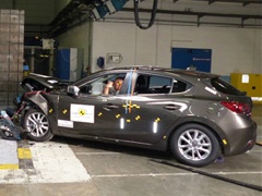 Pet Euro NCAP zvezdica za potpuno novu Mazdu3