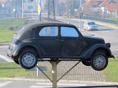 Lancia Ardea - Ni na nebu, ni na zemlji