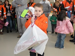 Pokloni za decu iz hraniteljskih porodica