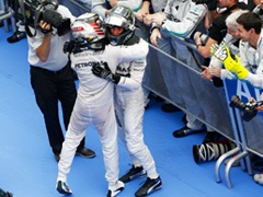 F1 VN Malezije - Double srebrnih strela, Vettel na podijumu