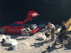 Da li je Ferrari F40 auto za kampovanje? Za nekoga jeste...