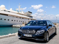 Mercedes-Benz E-class - super limuzina dužine 6 metara