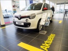 Renault predstavlja novi koncept prodajne službe u Srbiji + FOTO