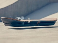 Lexus će 5. avgusta predstaviti svoj leteći skateboard (video)