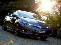 Testirali smo: Nova Toyota Auris 1.6 Valvematic