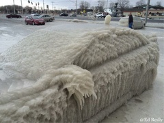 Parkirao je auto i otišao u restoran - kada se vratio, usledio je šok (FOTO)