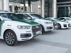 Policija u Dubaiju ima novo oružje - Audi Q7 i R8 (foto)