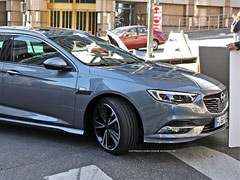 Nova Opel Insignia (2017) snimljena na ulici bez maske! (FOTO)