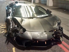 Stundent slupao Lamborghini u centru Londona! (FOTO)