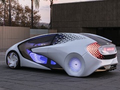 Toyota Concept-i je studija pametnog automobila, koji uči od vozača